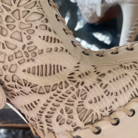 ALAIA stunning Calf Hair Embossed Booties - Picture 6 of 6